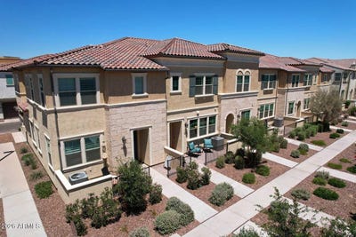/international/us/1823-e-chelsea-lane-gilbert-az-110107876561/