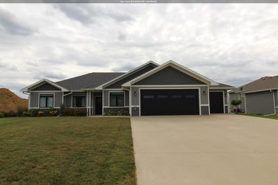 /international/us/606-country-lane-kingsley-ia-110108985157/