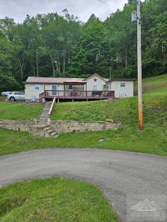 /international/us/401-goad-ave-matoaka-wv-110108364646/