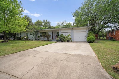 /international/us/1106-warden-street-benbrook-tx-110107004528/