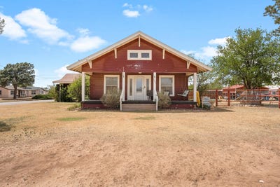 /international/us/1401-avenue-k-abernathy-tx-110107638861/