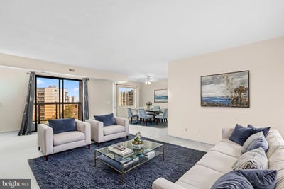 /international/us/8340-greensboro-drive-mclean-va-110106364241/