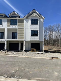 /international/us/7308-park-vue-dr-crestwood-ky-110108975038/