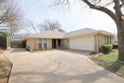 /international/us/711-dickey-drive-euless-tx-110106373590/