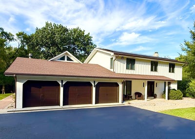 /international/us/8714-w-123rd-street-palos-park-il-110120017378/