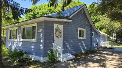 /international/us/321-s-4th-street-edmore-mi-110106473090/