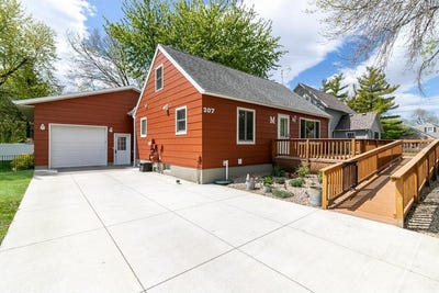 /international/us/207-lincoln-street-sw-mapleton-mn-110107873119/