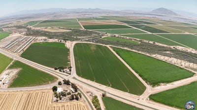 /international/us/swc-w-wahl-road-nicholos-road-el-centro-ca-110108959782/
