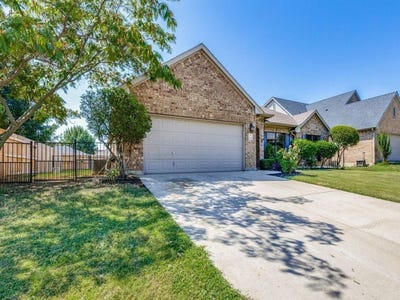 /international/us/2609-plains-view-drive-burleson-tx-110101176966/?lang=en