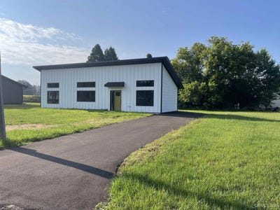 /international/us/235-w-birch-street-ironwood-mi-110100204733/