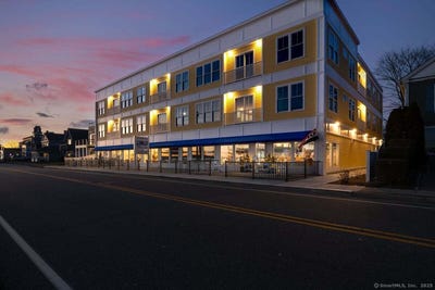 /international/us/185-main-street-east-lyme-ct-110106241335/