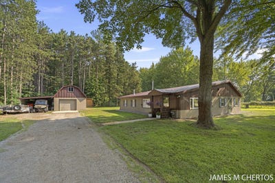 /international/us/17401-taft-road-spring-lake-mi-110101425752/?lang=id