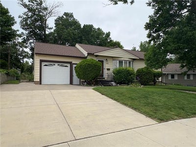 /international/us/406-s-franklin-street-glenwood-mn-110100728153/