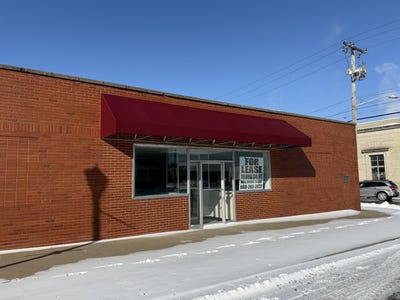 /international/us/121-lafayette-ave-marshall-mo-110105200926/