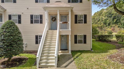 /international/us/227-schultz-street-chapel-hill-nc-110106974693/
