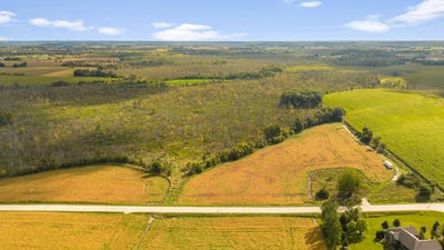 /international/us/lt1-county-highway-w-allenton-wi-110119964809/
