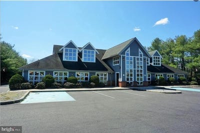 /international/us/2581-e-chestnut-avenue-vineland-nj-110108441806/