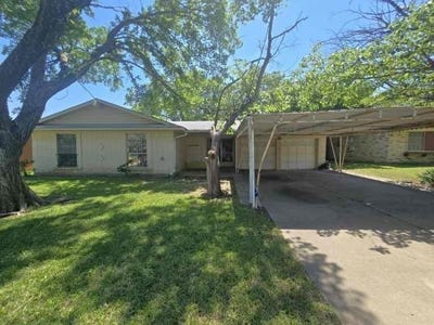 /international/us/1608-lee-street-kaufman-tx-110108097302/