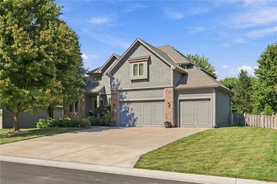 /international/us/2512-ne-indian-pointe-lee-s-summit-mo-110120053816/