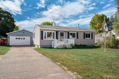 /international/us/35-e-blueberry-street-gwinn-mi-110120017913/