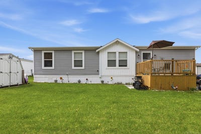 /international/us/1401-juniper-court-columbus-mi-110107809479/
