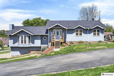 /international/us/4260-parkview-drive-blair-ne-110107824064/