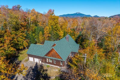 /international/us/22-lambs-way-lake-placid-ny-110120463046/