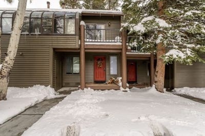 /international/us/384-joaquin-mammoth-lakes-ca-110107390440/