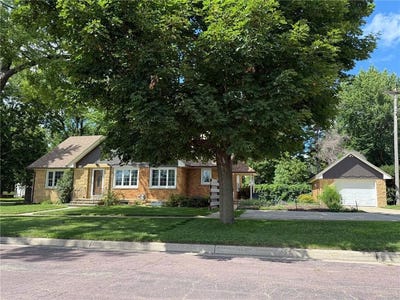 /international/us/201-5th-avenue-n-lakefield-mn-110101065236/