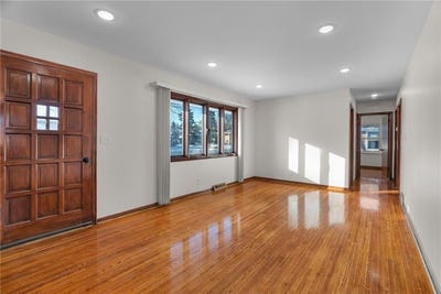 /international/us/9109-queen-avenue-s-bloomington-mn-110108303511/