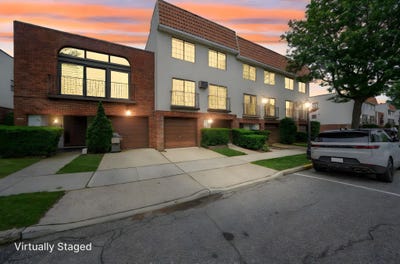 /international/us/504-julius-road-college-point-ny-110100302136/