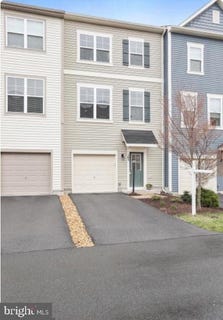 /international/us/105-pintangle-court-stephenson-va-110108299972/
