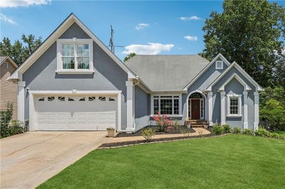 /international/us/1625-cheshire-court-lawrenceville-ga-110101254931/