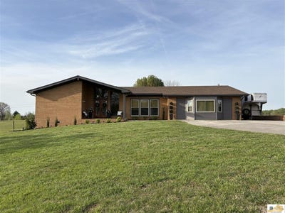 /international/us/360-lick-branch-road-glasgow-ky-110105862105/