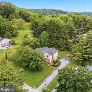 /international/us/1169-long-valley-road-westminster-md-110108294365/