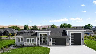 /international/us/9316-golden-dr-yakima-wa-110119958597/