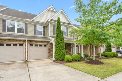 /international/us/2505-bartlett-circle-hillsborough-nc-110108268701/