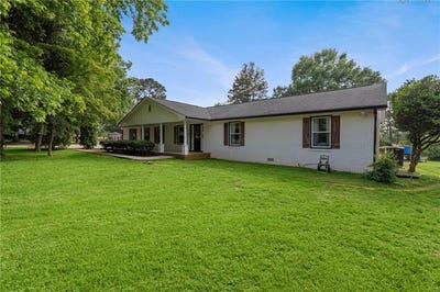 /international/us/22-virginia-road-temple-ga-110110252763/