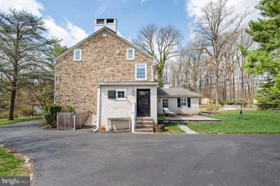 /international/us/307-earles-lane-newtown-square-pa-110098658918/