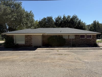 /international/us/401-5th-street-valley-mills-tx-110120147132/