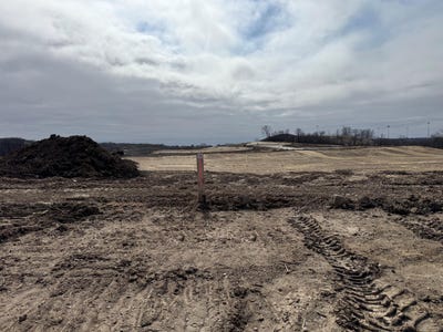 /international/us/lt33-kirkland-crossing-dr-muskego-wi-110109476567/