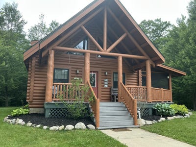 /international/us/7725-w-robinson-lake-road-roscommon-mi-110109153415/