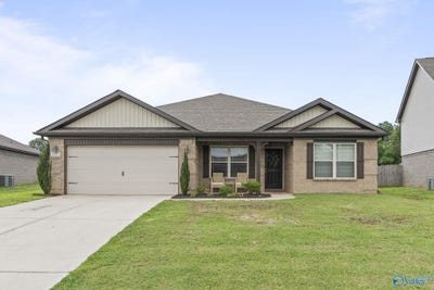 /international/us/127-clayton-mance-road-new-market-al-110100653082/