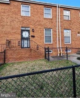 /international/us/1129-willinger-court-baltimore-md-110101037381/