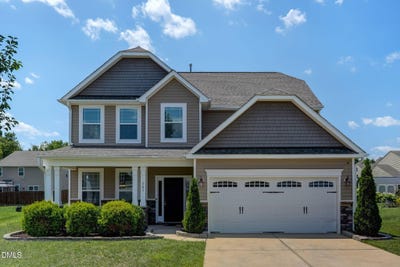 /international/us/203-boling-springs-court-whitsett-nc-110108412498/