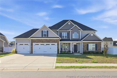 /international/us/2950-cragburn-place-fayetteville-nc-110109243540/