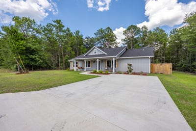 /international/us/172-frazier-road-defuniak-springs-fl-110100882529/?lang=en