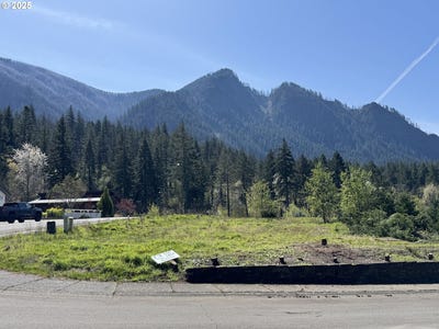/international/us/903-sw-spelling-pl-cascade-locks-or-110100261971/