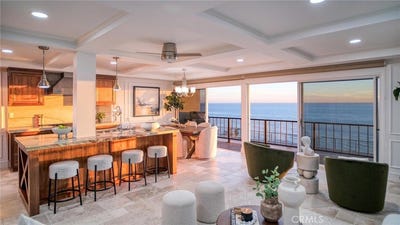 /international/us/31423-coast-laguna-beach-ca-110095186433/