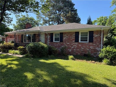 /international/us/1032-valmire-drive-chesapeake-va-110108585601/